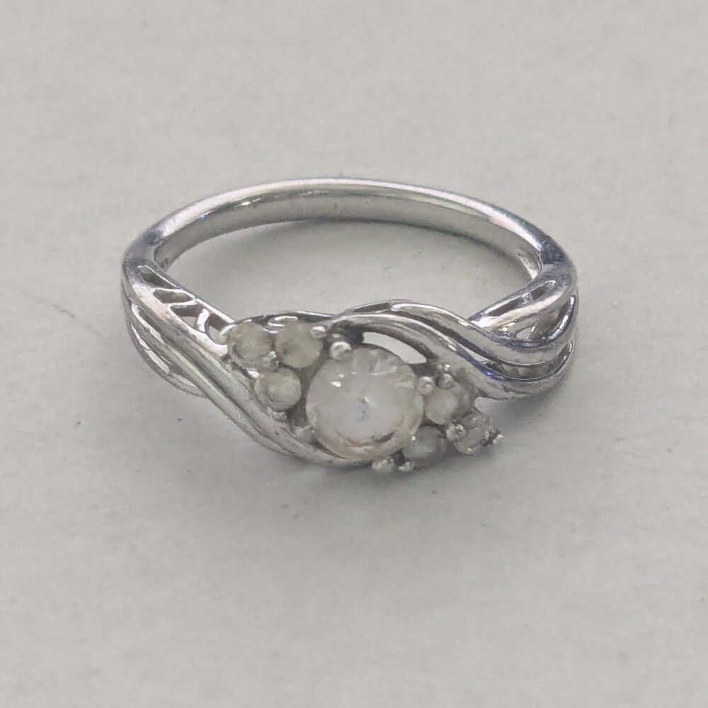SUN 925 Sterling Silver Clear Stone Ring Size 7